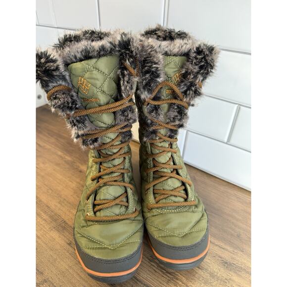 Columbia Shoes - Women’s size 6 Columbia Minx Shorty III Olive Lace Up Waterproof Winter Boots